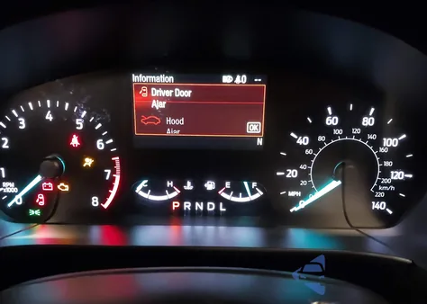 2020 Ford Escape Se z USA, uszkodzony, nr VIN 1FMCU9G65LUA07440